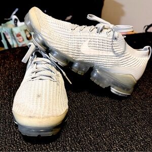 Nike Air VaporMax Flyknit 2 Women’s 10 White Vast Gray